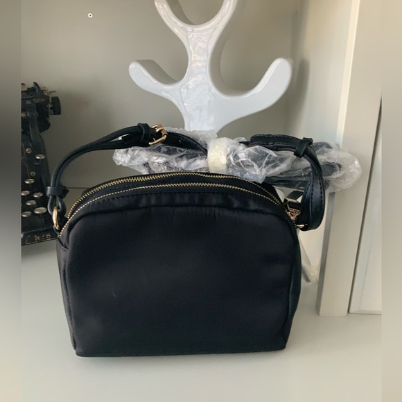 SONDRA ROBERTS SQUARED Nylon Black Double Zipper Crossbody Purse Bag BRAND NEW - Picture 13 of 13